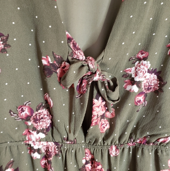 Romper - Picture 3 of 3